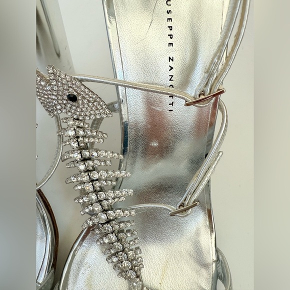 Giuseppe Zanotti Silver Leather Crystal embellished Fishbone Sandal Heels EU41.5 - Picture 4 of 12